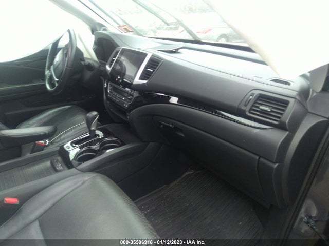 2017 Honda Ridgeline, VIN: 5FPYK3F71HB039221