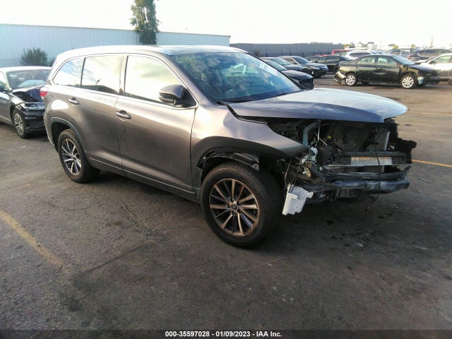 2018 5TDKZRFH0JS546621 main image