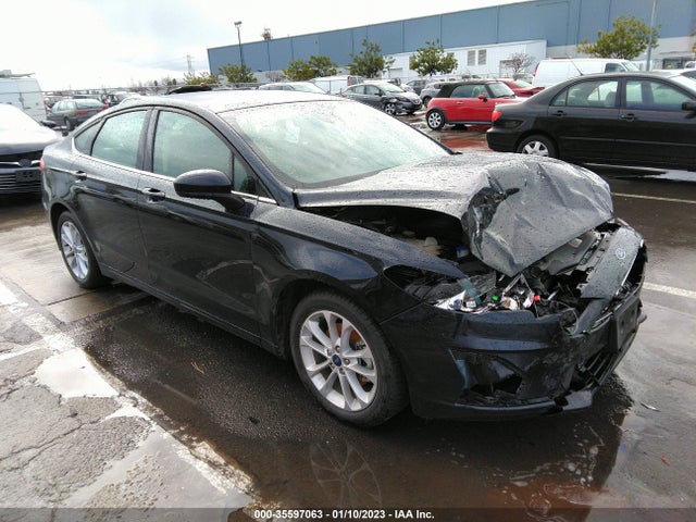 2020 Ford Fusion, VIN: 3FA6P0LUXLR127546