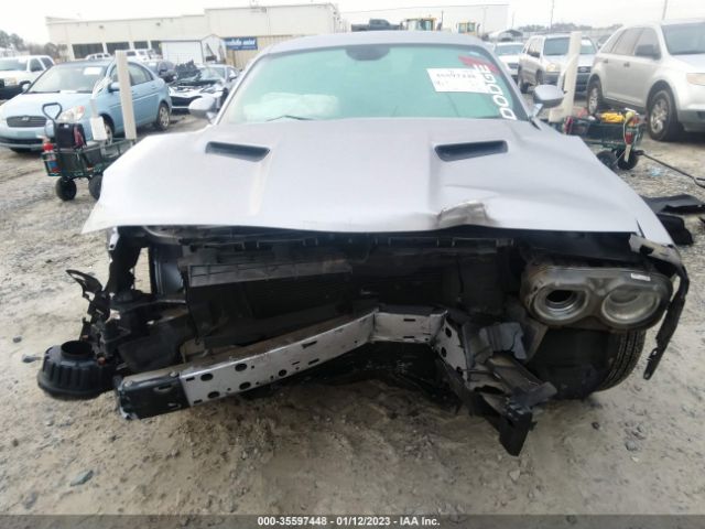 2C3CDZAG0GH194945 Dodge Challenger Sxt