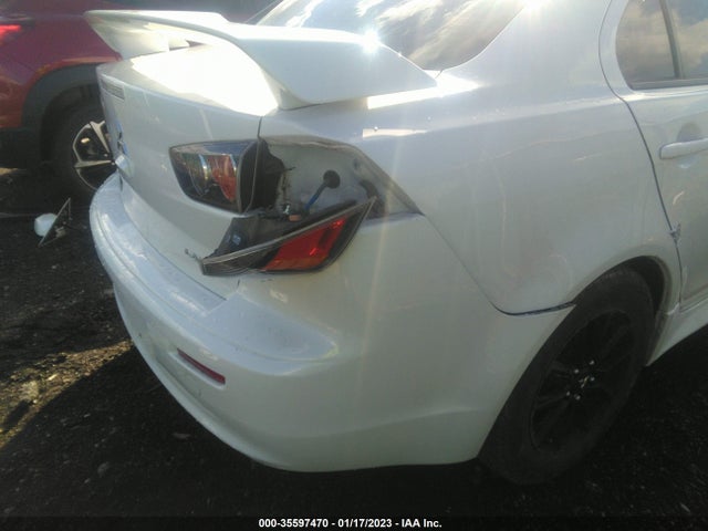 2017 Mitsubishi Lancer, VIN: JA32U2FU4HU014327