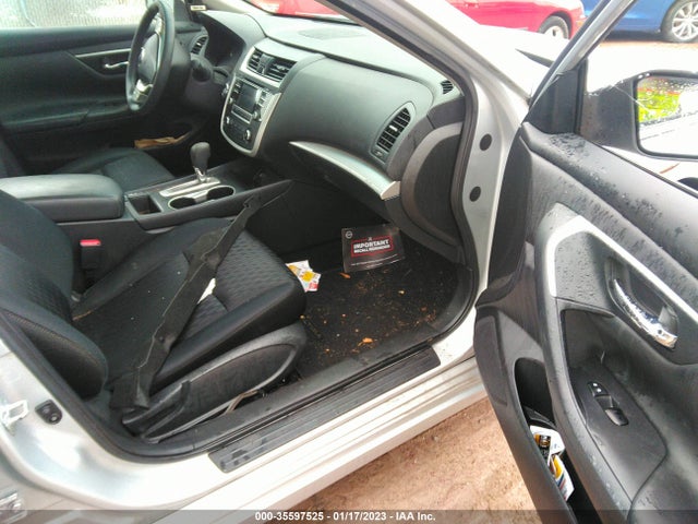 2017 Nissan Altima, VIN: 1N4AL3AP9HN349655
