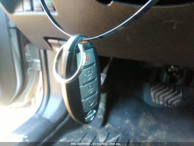 2017 Nissan Rogue, VIN: KNMAT2MV1HP552834