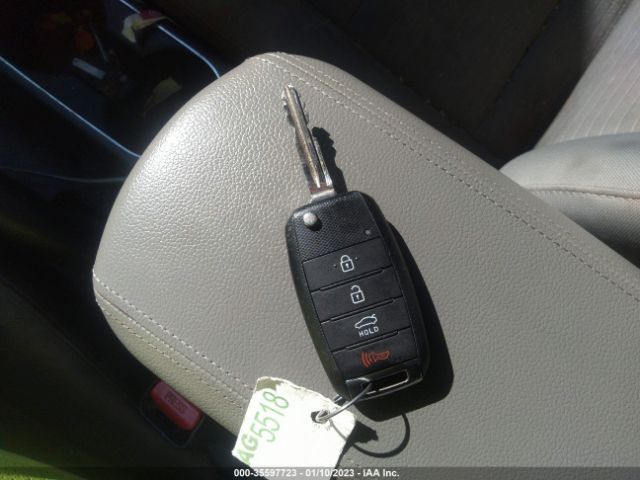 KNAFX4A65F5275260 KIA FORTE LX