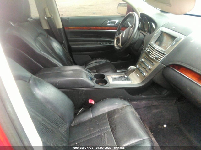 Lincoln MKT 2010 2LMHJ5FR3ABJ06719 Image 5