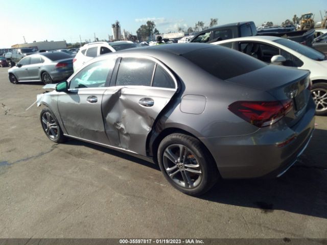 W1K3G4EB8LJ227211 Mercedes-Benz A-class A 220