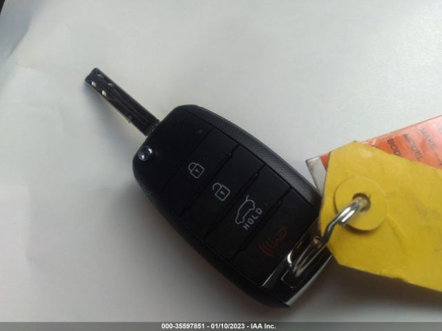 KNDJN2A22G7407028 KIA Soul Base
