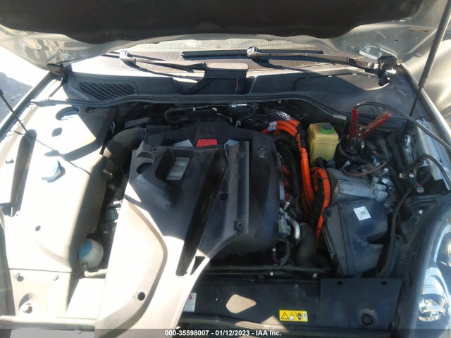 2017 Porsche Cayenne, VIN: WP1AE2A28HLA75717