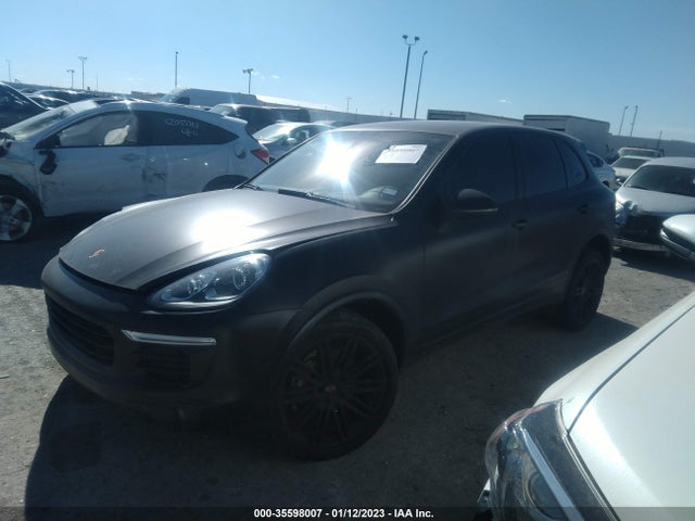 2017 Porsche Cayenne, VIN: WP1AE2A28HLA75717
