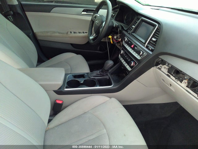 2018 HYUNDAI SONATA SE VIN: 5NPE24AF8JH676565