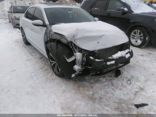 2020 Volkswagen Passat, VIN: 1VWCA7A3XLC004987