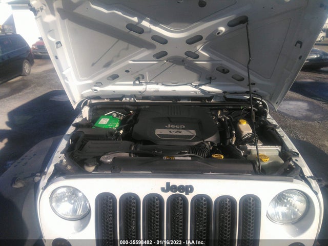 2016 Jeep Wrangler, VIN: 1C4BJWDGXGL206838