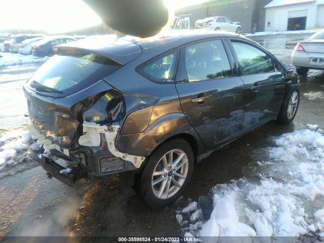 Ford FOCUS SE 2017 1FADP3K29HL321693 Image 4