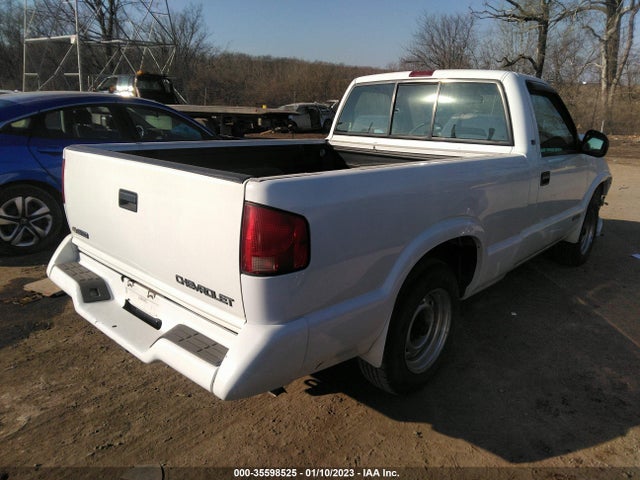 1997 CHEVROLET S-10 LS VIN: 1GCCS14X3V8142694