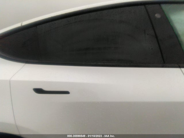 Tesla Model Y Long Range 2021 5YJYGDEE4MF273816 Image 8