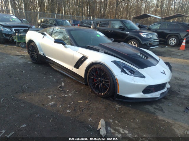 2019 Chevrolet Corvette, VIN: 1G1YR2D60K5606058