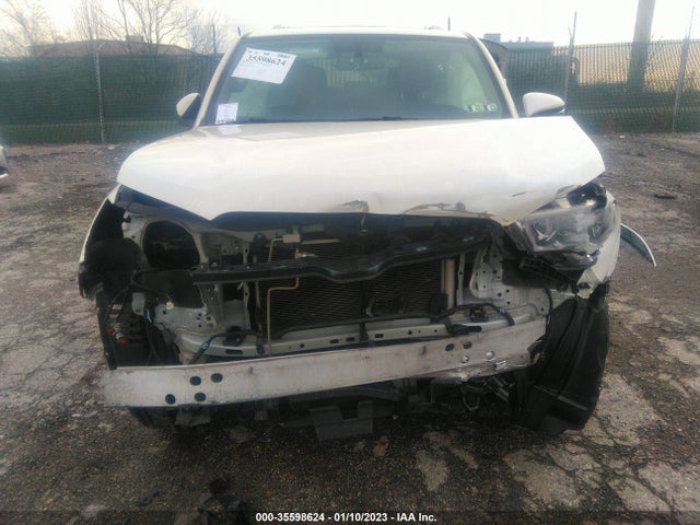 2018 Toyota 4Runner, VIN: JTEBU5JR6J5556790