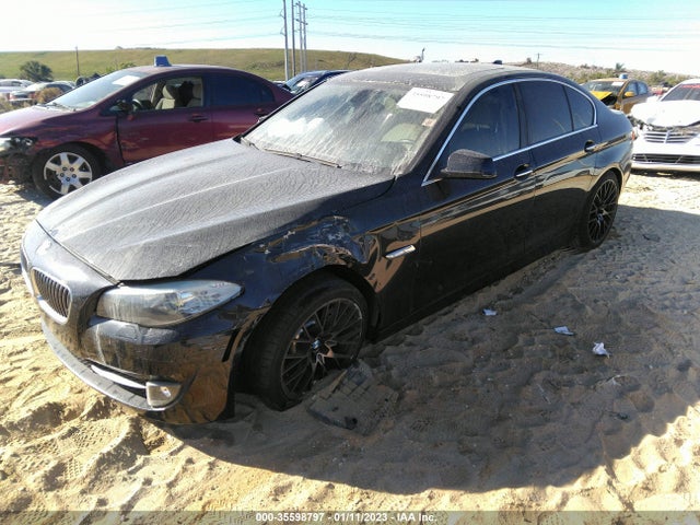 BMW 528 2013 WBAXG5C5XDD233992 Image 2
