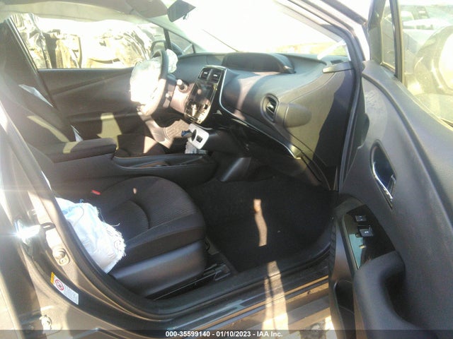 2018 Toyota Prius, VIN: JTDKARFU1J3067890