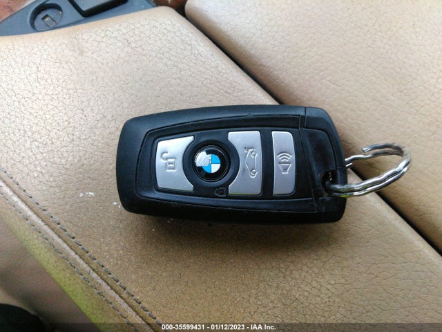 BMW 5 Series 535i Xdrive 2012 WBAFU7C55CDU61476 Image 3