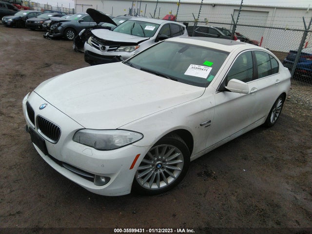 BMW 5 Series 535i Xdrive 2012 WBAFU7C55CDU61476 Image 2