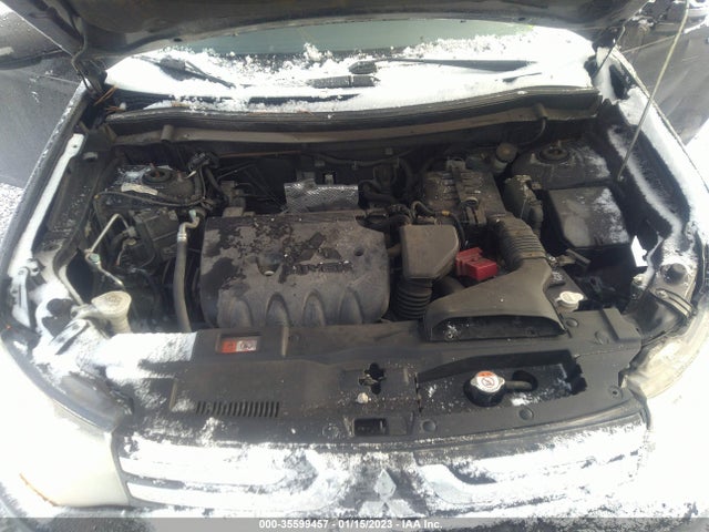 JA4AZ3A34EZ003890 Mitsubishi Outlander Se
