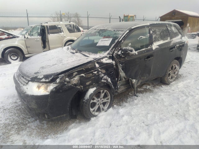 JA4AZ3A34EZ003890 Mitsubishi Outlander Se