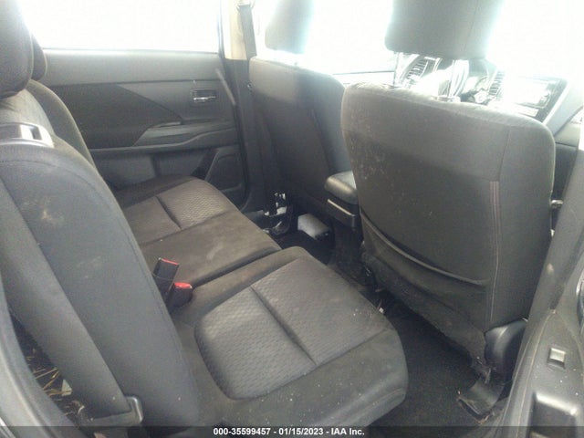 JA4AZ3A34EZ003890 Mitsubishi Outlander Se