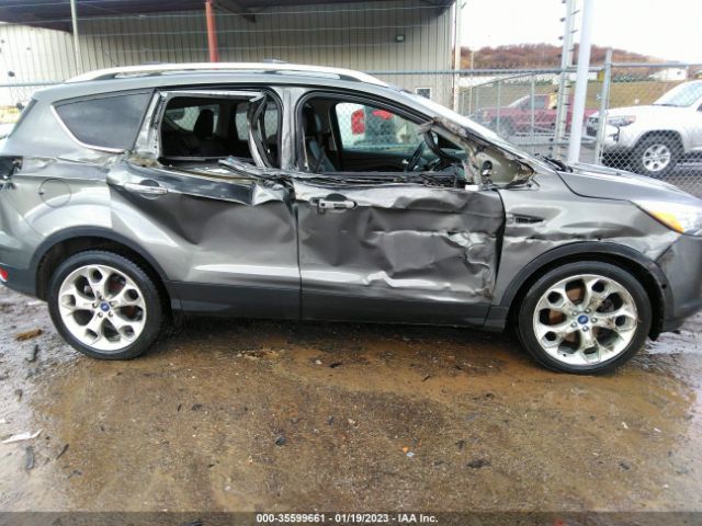 1FMCU9J92EUB76773 Ford Escape Titanium