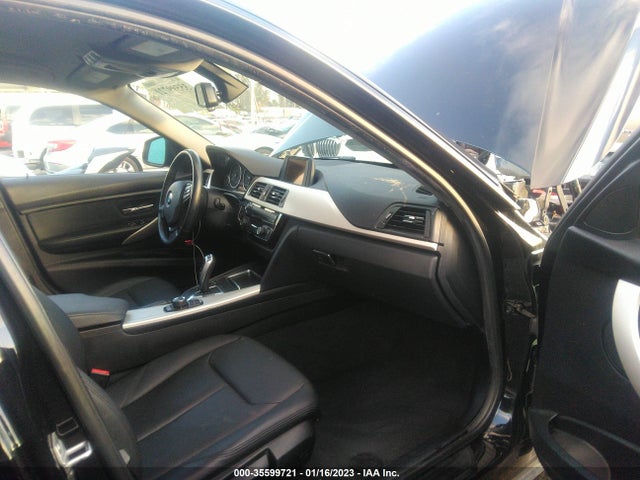 BMW 3 Series 320i 2016 WBA8A9C57GK619332 Image 5