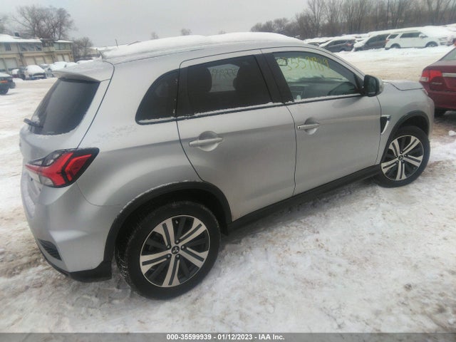 JA4ARUAU1MU019975 Mitsubishi Outlander Sport Se