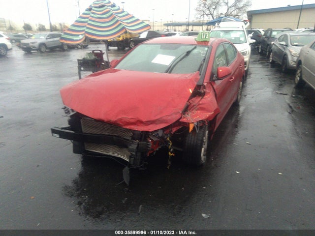 2018 HYUNDAI ELANTRA SEL VIN: 5NPD84LF0JH268651