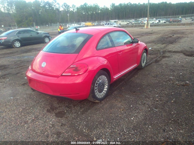2015 Volkswagen Beetle, VIN: 3VWH07AT1FM604034
