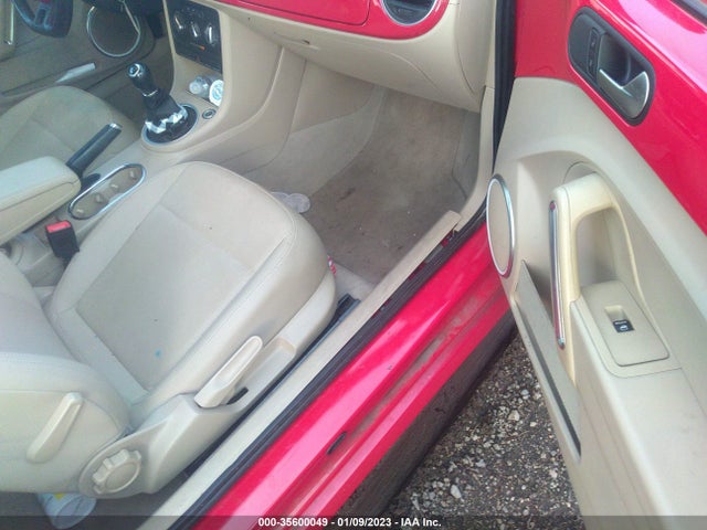 2015 Volkswagen Beetle, VIN: 3VWH07AT1FM604034