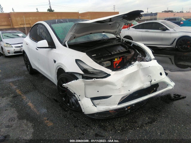 Tesla Model Y 2022 7SAYGDEF7NF550911 main image