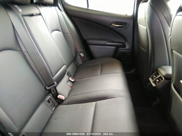 2022 Lexus UX, VIN: JTHE9JBH2N2055368