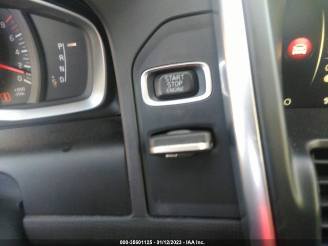 2015 Volvo XC60, VIN: YV440MDJ2F2681333