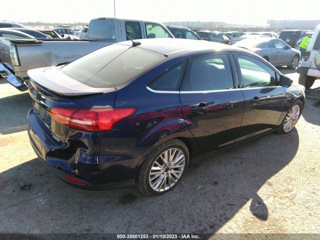 Ford Focus Titanium 2016 1FADP3J21GL233771 Image 5