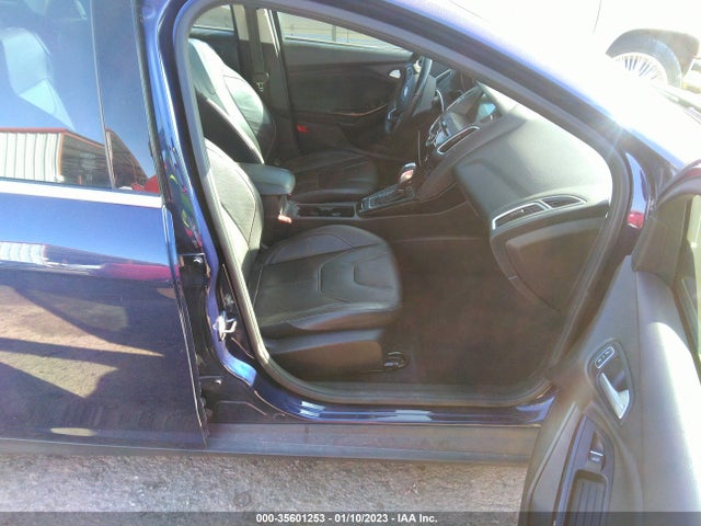 Ford Focus Titanium 2016 1FADP3J21GL233771 Image 6