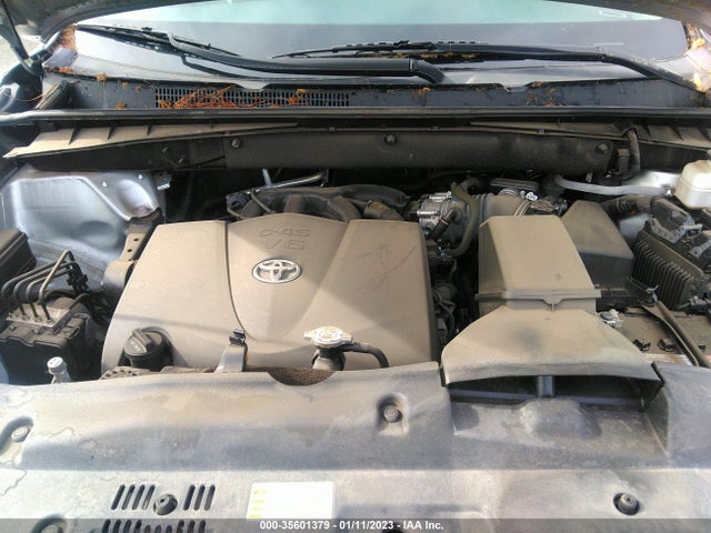 2019 Toyota Highlander, VIN: 5TDKZRFH6KS366271