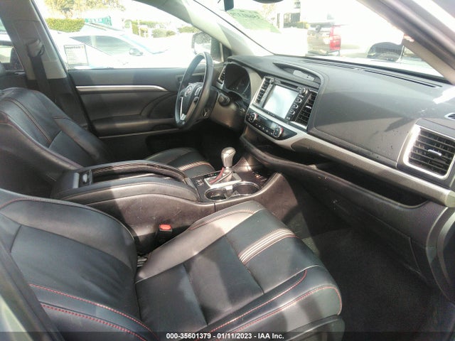 2019 Toyota Highlander, VIN: 5TDKZRFH6KS366271