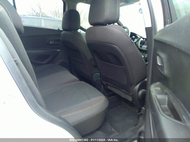 Chevrolet TRAX LS 2021 KL7CJNSM5MB376529 Image 8