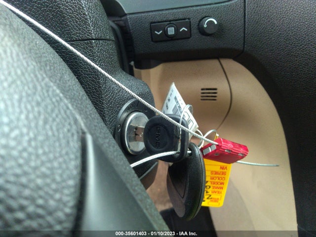 GMC Acadia Denali 2012 1GKKRTED0CJ381508 Image 3