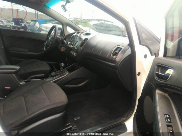 KNAFX4A64E5227585 KIA FORTE LX