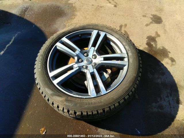 LYV102RK6JB118028 Volvo Xc60 Momentum
