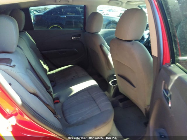 2015 Chevrolet Sonic, VIN: 1G1JC6SH8F4122178