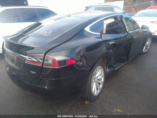 2018 Tesla Model S, VIN: 5YJSA1E26JF280807