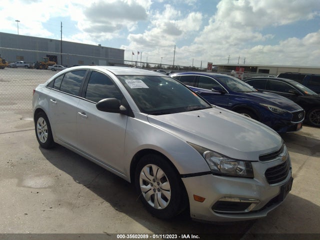 2015 1G1PA5SH3F7264351 main image