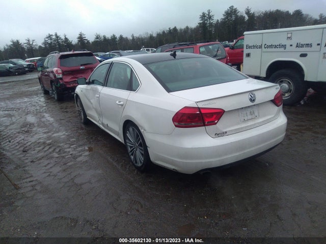 1VWBT7A34FC014845 Volkswagen Passat 1.8t Sport
