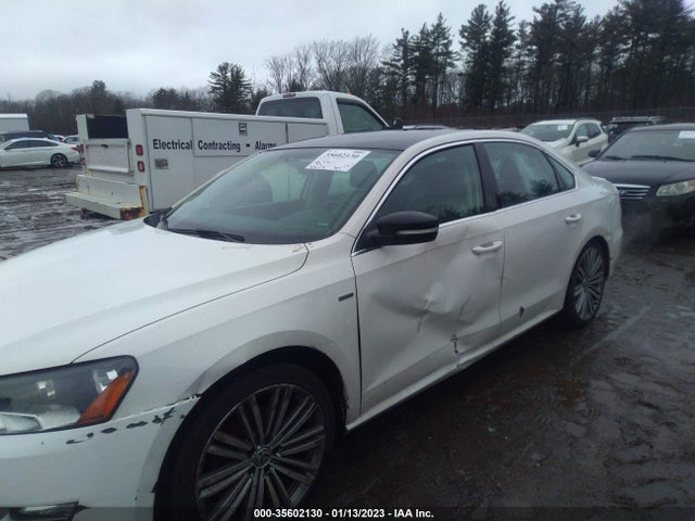 1VWBT7A34FC014845 Volkswagen Passat 1.8t Sport